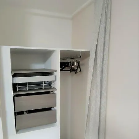 Lovely Flat Nearby Paris Fully Redone With Free Parking On Premises And Balcony Clichy Exterior foto