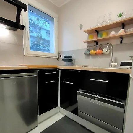 Lovely Flat Nearby Paris Fully Redone With Free Parking On Premises And Balcony Clichy Exterior foto