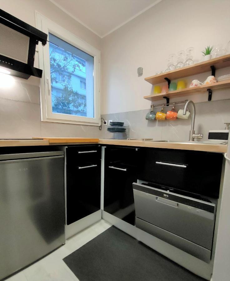 Apartment Lovely Flat Nearby Paris Fully Redone With Free Parking On Premises And Balcony